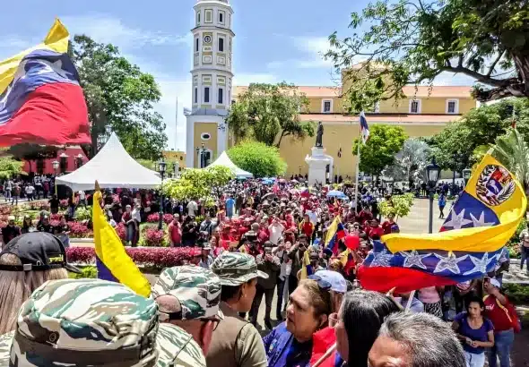 Venezuelans in Ciudad Bolívar, Bolívar state, massively enlist in the Bolivarian Militia, heeding President Nicolás Maduro's call amid new US military threats, August 23, 2025. Photo: Sergio Hernández/Últimas Noticias.