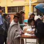 Voters queue to cast their ballots at a polling station in La Paz, Bolivia, August 17, 2025. Photo: Xinhua/Zhao Kai.