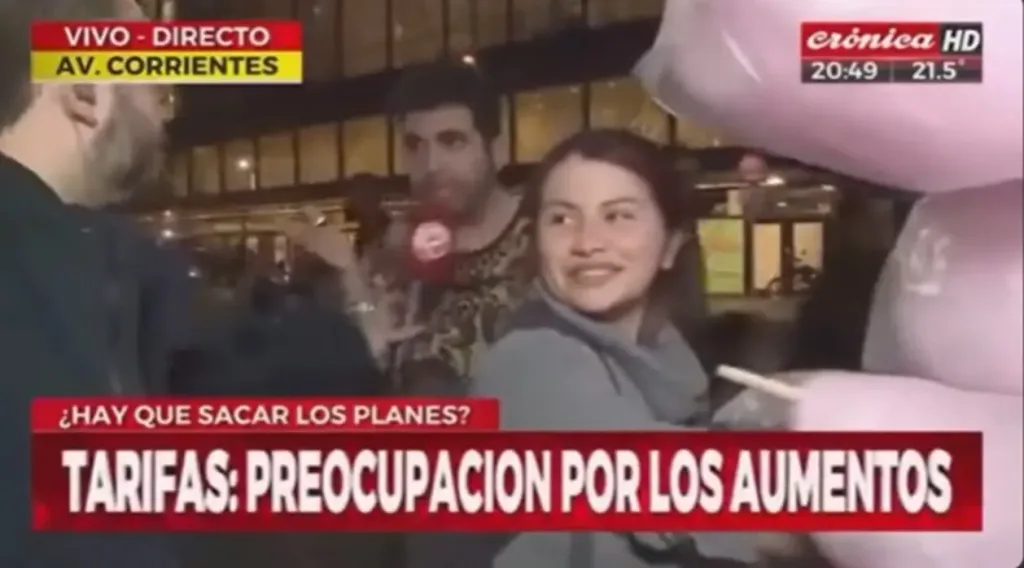 Brenda Ulliarte and Sabag Montiel in an interview for the Crónica Channel.
