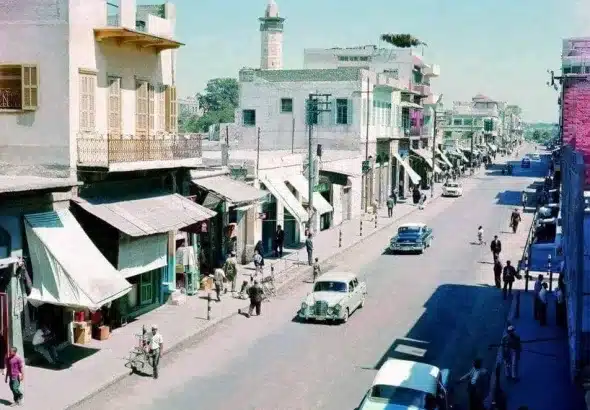 Archival photo of old Gaza market and the historic Omari Mosque, ca. 1960. Photo: File Image.