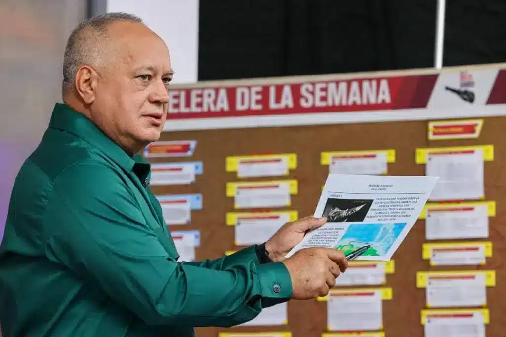 Venezuelan Interior Minister Diosdado Cabello shows on a map the probable zone where the US claims to have blown up a "drug boat" allegedly originating from Venezuela. Photo: Con El Mazo Dando.