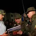 Venezuelan President Nicolás Maduro talking with Defense Minister Vladimir Padrino in Ciudad Caribia, La Guaira state, during the launching of the Independence 200 defensive military deployment, on September 11, 2025. Photo: Presidential Press.