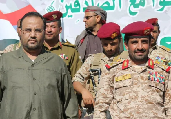 Martyr Yemeni Lt. General Mohammed Nasser Al-Ghamari with Yemeni soldiers. File photo.