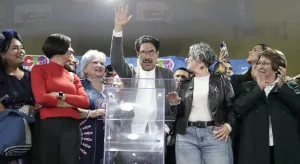 Iván Cepeda speaks from the headquarters of the Democratic Pole in Bogotá on October 26, 2026. Photo: Sergio Acero/El País.