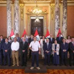 The new president of Peru, José Jerí, accompanied by the Council of Ministers, announces a state of emergency in the country. Photo: X/@presidenciaperu.