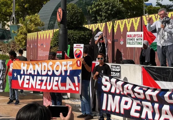 Malaysians protest Trump visit. Photo: PSM/FB.