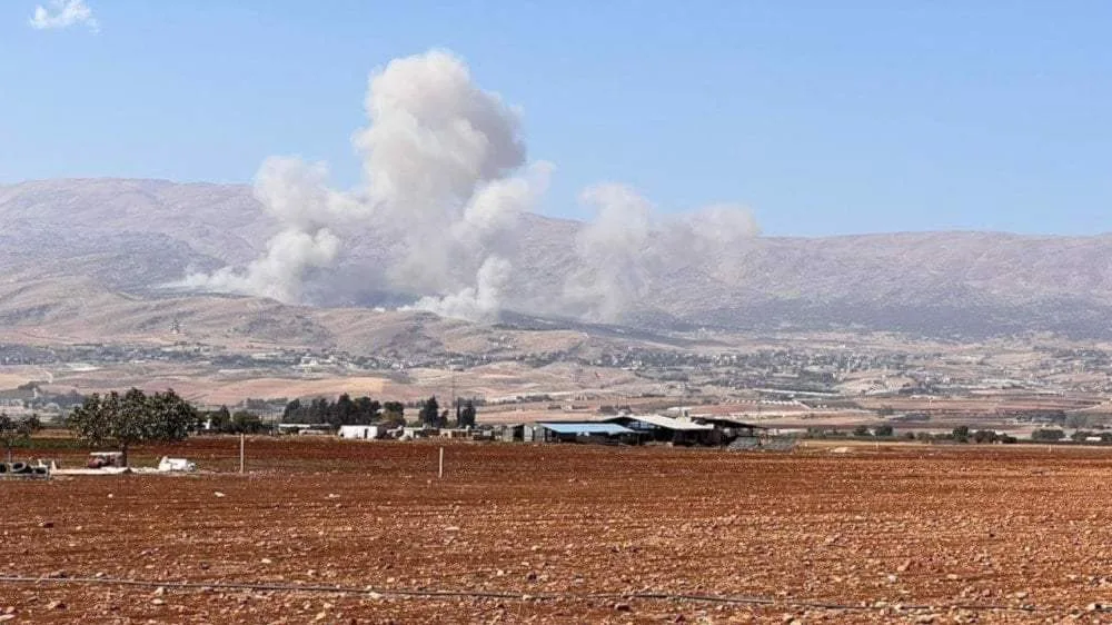 Smoke rises from the site of Israeli strikes that targeted the town of Shmester in the Bekaa region of Lebanon on October 23, 2025. Photo: PressTV.
