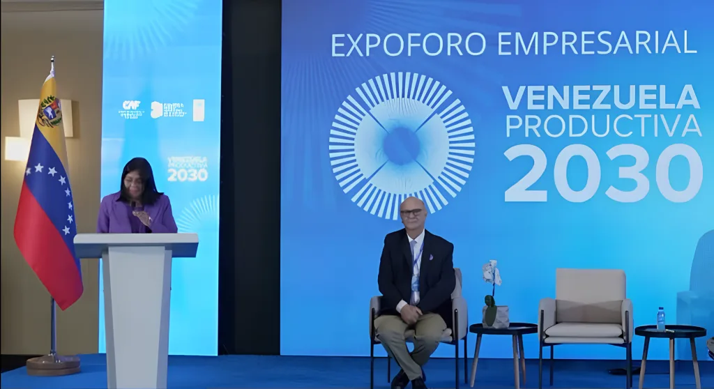 Venezuelan Vice President Delcy RodrĂguez delivers her address at the Productive Venezuela 2030 Business Expo in Caracas, October 22, 2025. Photo: VTV.