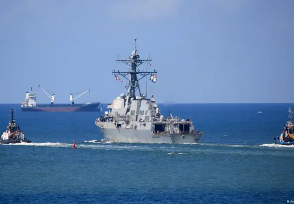 Imperialist warpath: US Navy destroyer USS Gravely (pictured), part of the fleet with which Trump threatens Venezuela. Photo: Andrea de Silva/Reuters.