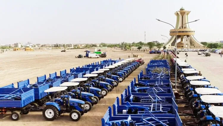 The distribution of agricultural machinery to farmers has been one of the cornerstones of the Agricultural Offensive of the Traoré Government. Photo: Presidency of Burkina Faso.