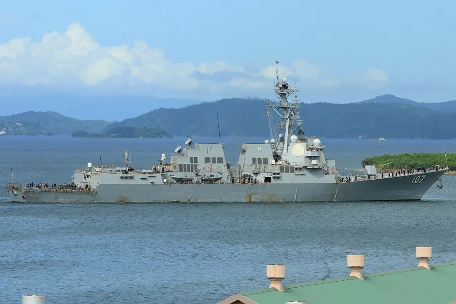 US Navy destroyer USS Gravely arriving in Port of Spain, Trinidad and Tobago, on October 26, 2025. Photo: EFE/Karla Ramoo.