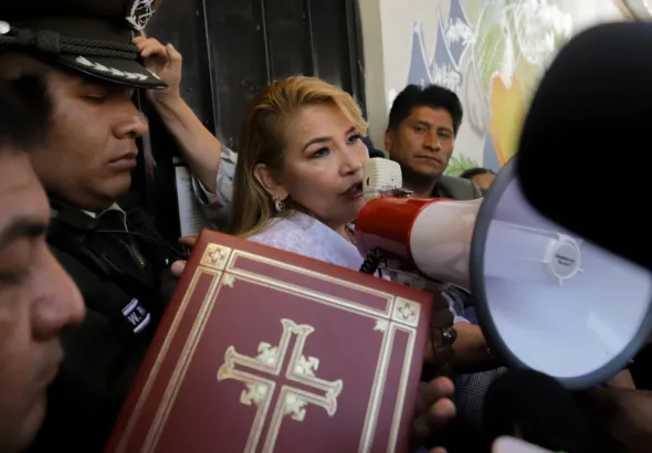Bolivian coup leader Jeanine Áñez leaves the Miraflores Prison in La Paz, November 6, 2025. Photo: EFE/Gabriel Márquez.
