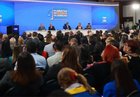 Venezuelan President Nicolás Maduro speaks at the Meeting of Jurists in Defense of International Law closing event, Caracas, November 14, 2025. Photo: Radio Miraflores.
