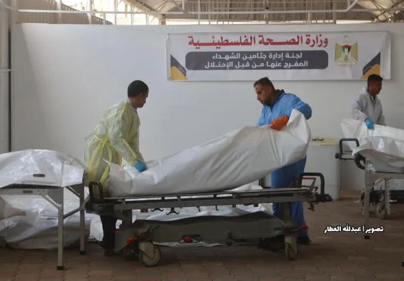 Staff at the Nasser Medical Complex in Gaza receive bodies of Palestinian prisoners released by the Zionist entity as part of the prisoner exchange deal with Hamas, November 3, 2025. Photo: Facebook/Jerusalem-alquds.