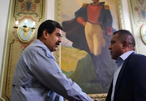 Venezuelan President Nicolas Maduro meets then Nueva Esparta Governor Alfredo Díaz at Miraflores Palace. Photo: Venezuelan Presidential Press/file photo.