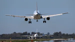 Airplane on a runway. Photo: JoanValls/NurPhoto/Gettyimages.ru.