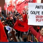 Demonstrators protest against the coup in Honduras. Photo: Honduras Hoy.