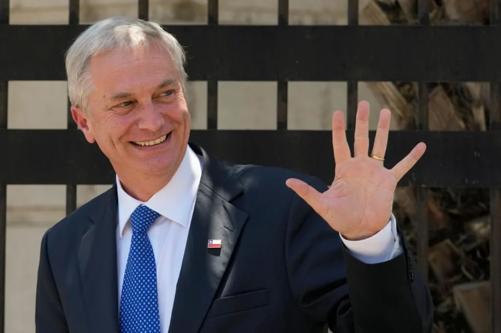 Chilean President-elect José Antonio Kast waves to supporters in Santiago, Chile, December 22, 2025. Photo: Esteban Felix/AP.