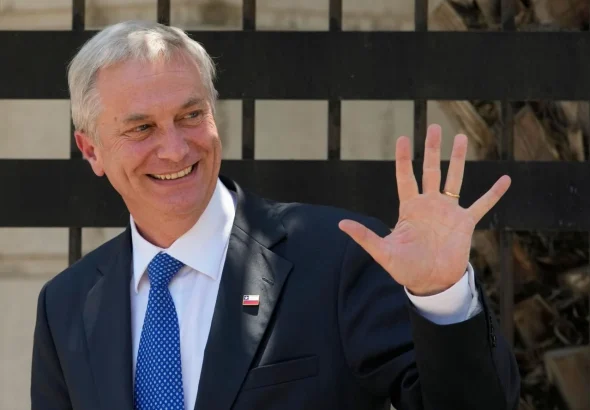 Chilean President-elect José Antonio Kast waves to supporters in Santiago, Chile, December 22, 2025. Photo: Esteban Felix/AP.