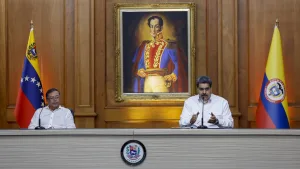 Colombian President Gustavo Petro (left) and Venezuelan President Nicolás Maduro (right) at Miraflores Palace, Caracas, November 2, 2022. Photo: Pedro Rances Mattey/DPA/Legion-Media.