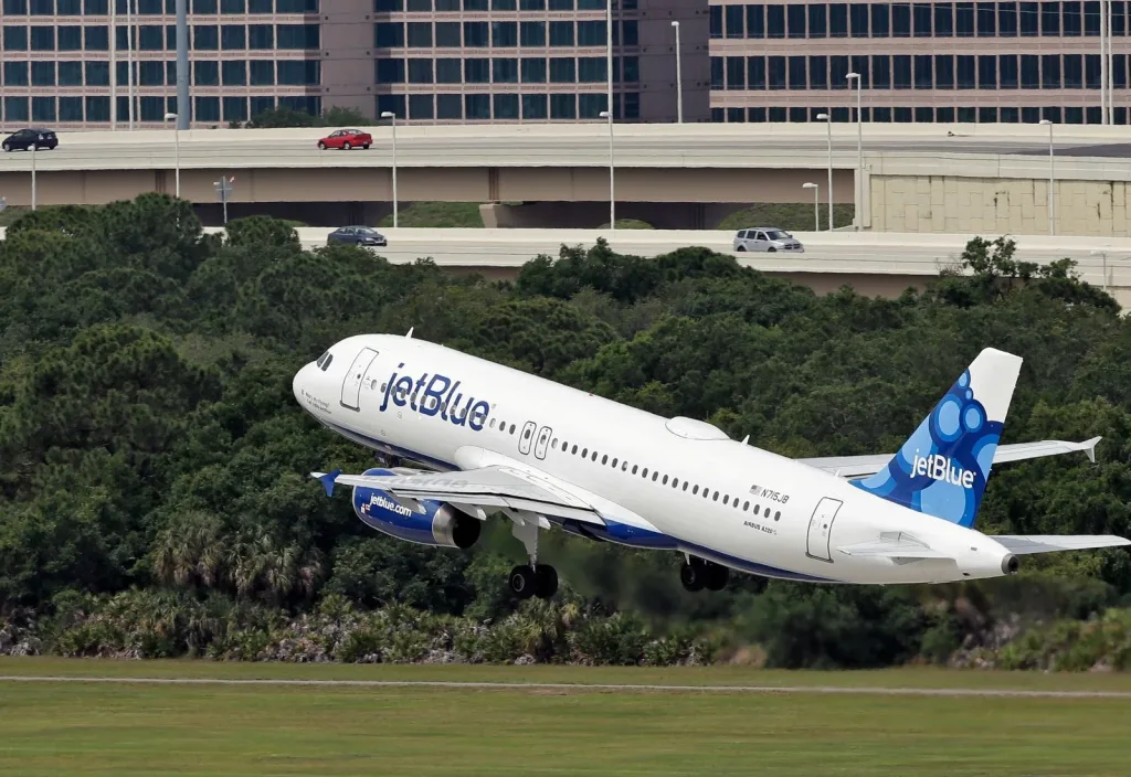 A JetBlue Airbus climbs sharply after takeoff. Photo: O'Meara/AP/file photo.