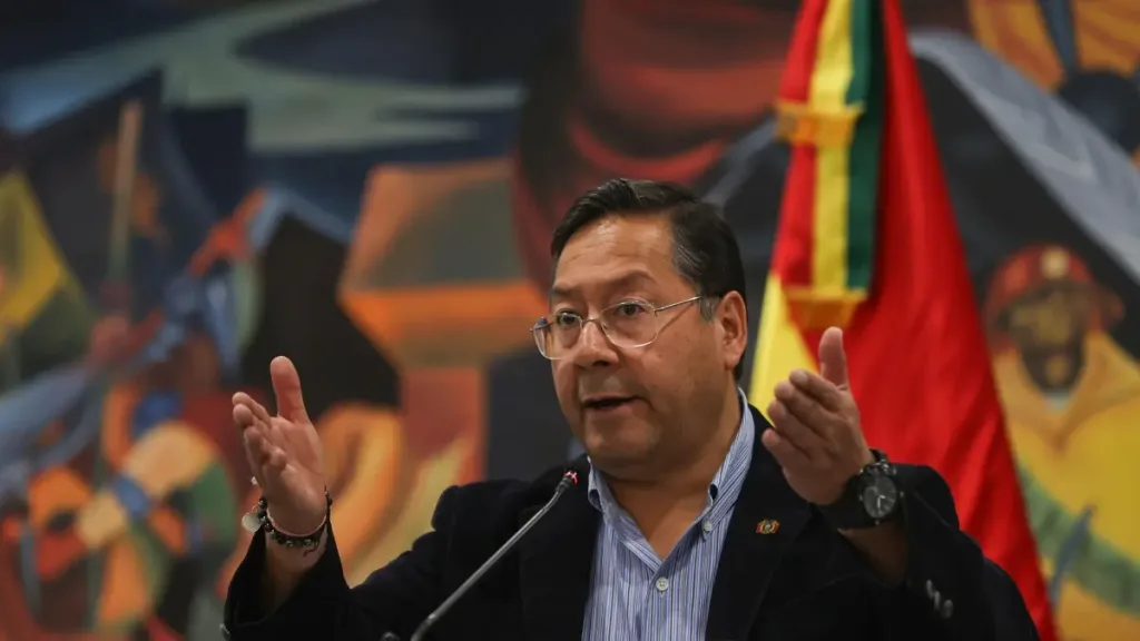 Former Minister of the Presidency María Nela Prada said Arce was taken to the Special Force to Fight Crime (FELCC). Photo: EFE.