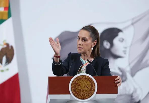 Mexico’s head of state recalled that the country maintains a firm and clear position: “by conviction and by Constitution, we believe in the self-determination of peoples and in their full sovereignty.” Photo: EFE.