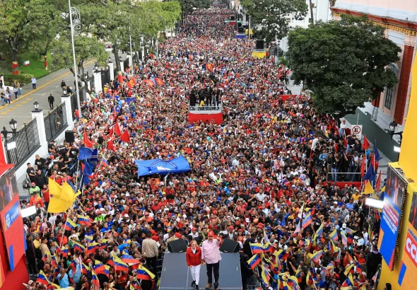 Venezuelan President Nicolas Maduro with his wife, Deputy Cilia Flores, during a massive demonstration of support in Caracas on December 1, 2025. Photo: Venezuelan Presidential Press.