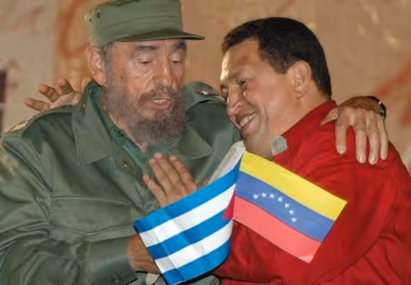 Cuban leader Fidel Castro (Left) and Venezuelan leader Hugo Chávez (Right). Photo: Granma.