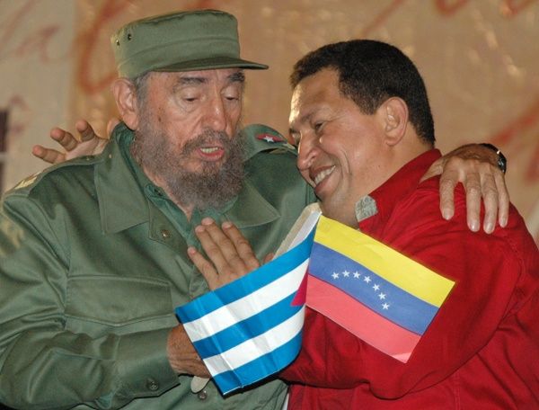 Cuban leader Fidel Castro (Left) and Venezuelan leader Hugo Chávez (Right). Photo: Granma.