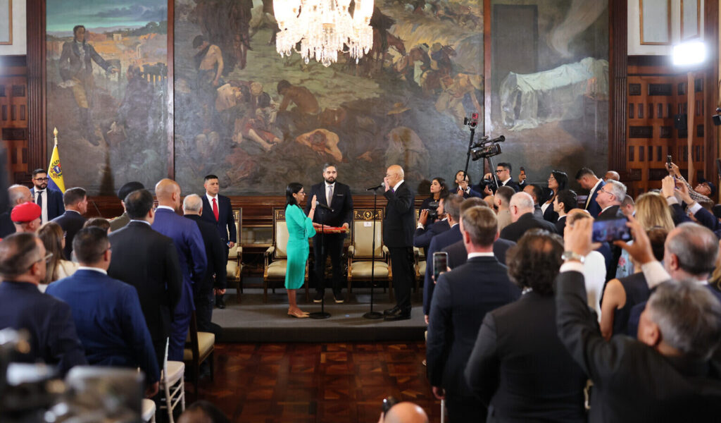 Venezuelan acting President Delcy RodrĂguez being sworn in by National Assembly President Jorge RodrĂguez in Caracas on Monday, Jan. 5, 2025. Photo: Venezuelan Presidential Press.