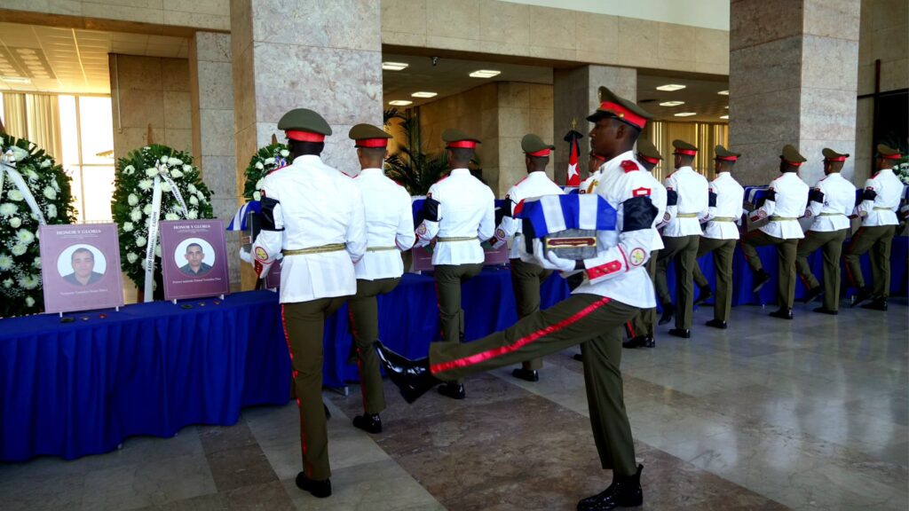 Military ceremony at the headquarters of the Cuban Ministry of the Armed Forces in Havana to pay tribute to the 32 Cuban soldiers who were martyred on the US armed attacked on Venezuela on January 3. Photo: X/@telesur.