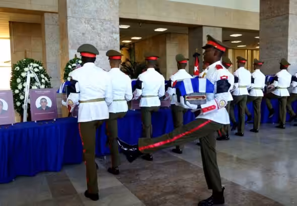 Military ceremony at the headquarters of the Cuban Ministry of the Armed Forces in Havana to pay tribute to the 32 Cuban soldiers who were martyred on the US armed attacked on Venezuela on January 3. Photo: X/@telesur.