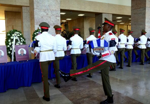 Military ceremony at the headquarters of the Cuban Ministry of the Armed Forces in Havana to pay tribute to the 32 Cuban soldiers who were martyred on the US armed attacked on Venezuela on January 3. Photo: X/@telesur.