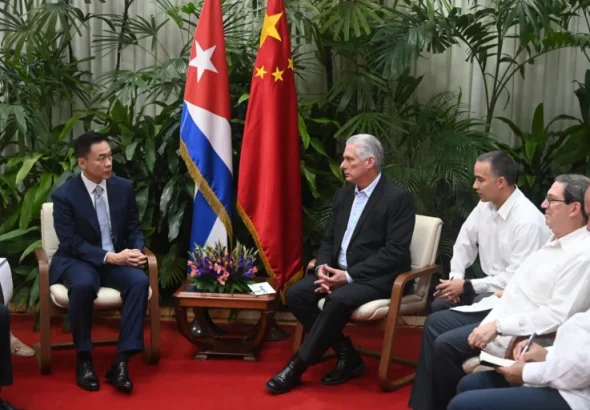 China strengthens its cooperation with Cuba through a new round of humanitarian and energy assistance valued at 80 million dollars and 60,000 tons of rice, in response to the emergencies arising from the U.S. blockade. Photo: Cuban Presidency.