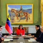 Delcy Rodríguez presided over the meeting of the Mining and Basic Industries Sector, announcing plans for steel production, bauxite, and housing. Photo: Venezuelan Presidential Press.