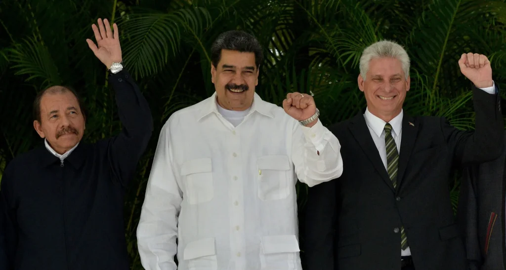 Venezuelan President Nicolás Maduro, flanked by Nicaraguan President Daniel Ortega and Cuban President Miguel Díaz-Canel, at a summit in Havana in 2018. Photo: Yamil Lage/AFP/file photo.
