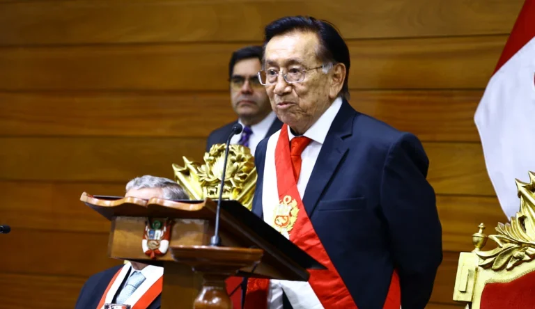 The Interim President of Peru, JosĂ© MarĂa Balcázar, after being elected. Photo: Congress of Peru/EFE.
