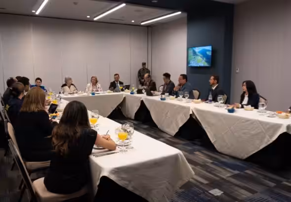 Internal coordination meeting of the Colombian delegation to Ecuador, February 6, 2026. Photo: X/@CancilleriaCol.