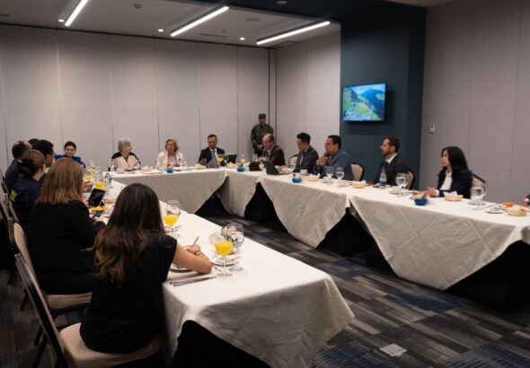 Internal coordination meeting of the Colombian delegation to Ecuador, February 6, 2026. Photo: X/@CancilleriaCol.