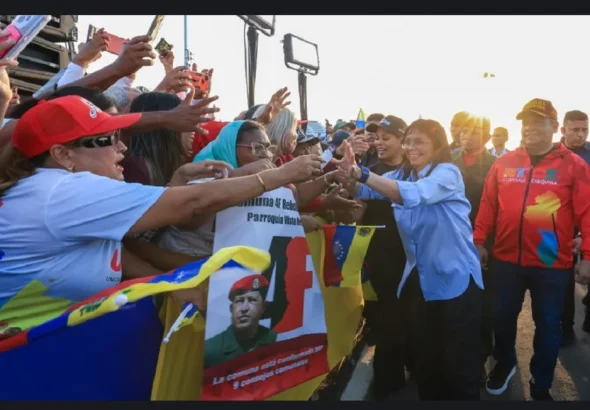 Venezuelan Acting President Delcy Rodríguez meets the people at an event in Angostura del Orinoco municipality, February 5, 2026. Photo: VTV.