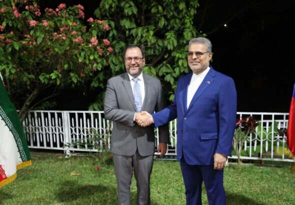 Venezuelan Foreign Minister Yván Gil shaking hands with the Iranian ambassador to Caracas, Ali Chegini, at the Iranian embassy in Caracas on Tuesday, February 10, 2026. Photo: X/@yvangil.