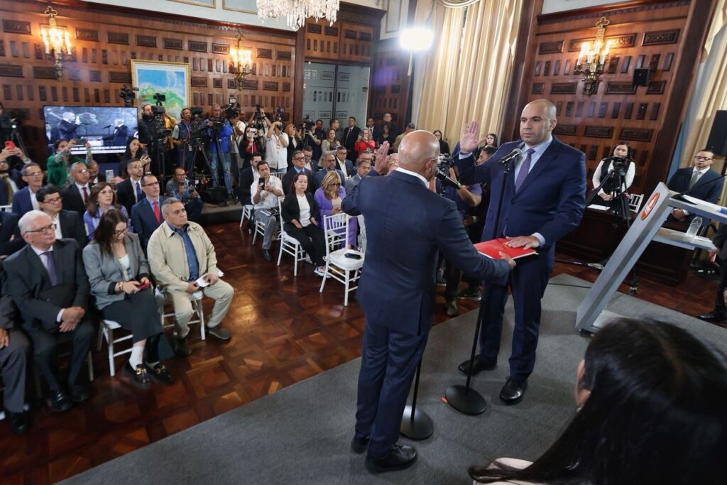 Larry Devoe takes oath