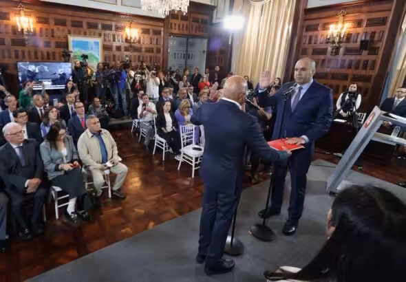 Larry Devoe takes oath