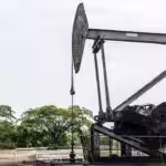 Oil well in Barinas, Venezuela. Photo: Carlos Santos/Wikimedia Commons.