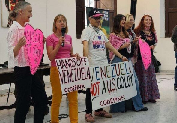 Activists of the US organization Code Pink in Venezuela to show solidarity. Photo: Ministry of the Communes.
