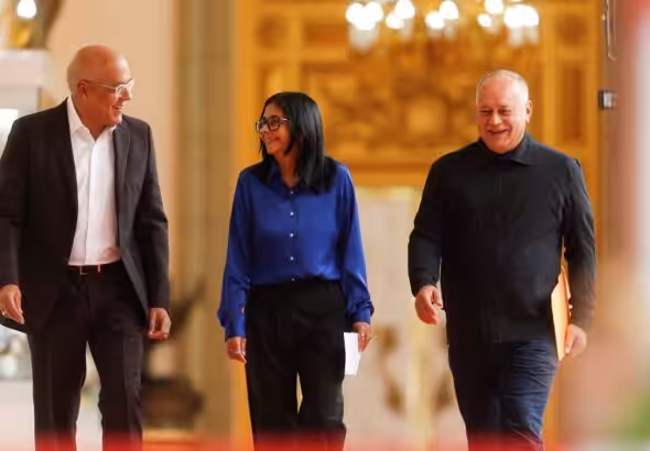 Venezuelan Acting President Delcy Rodríguez, accompanied by National Assembly President Jorge Rodríguez and Interior Minister Diosdado Cabello. Photo: PSUV.