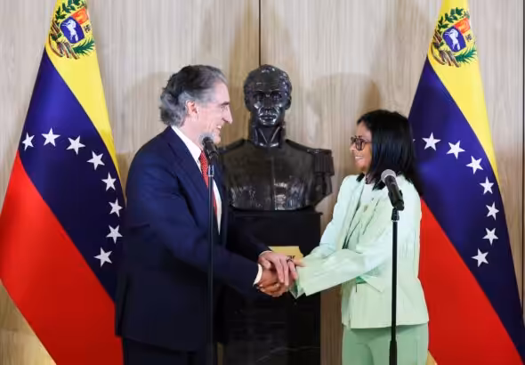Venezuelan Acting President Delcy Rodríguez shakes hands with US Interior Secretary Doug Burgum in Caracas on Thursday, March 5, 2026. Photo: Venezuelan Presidential Press.