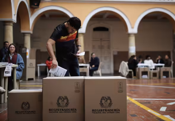 Colombians vote in the parliamentary elections on March 8, 2026. Photo: Esteban Vege La-Rotta/Anadolu Agency.