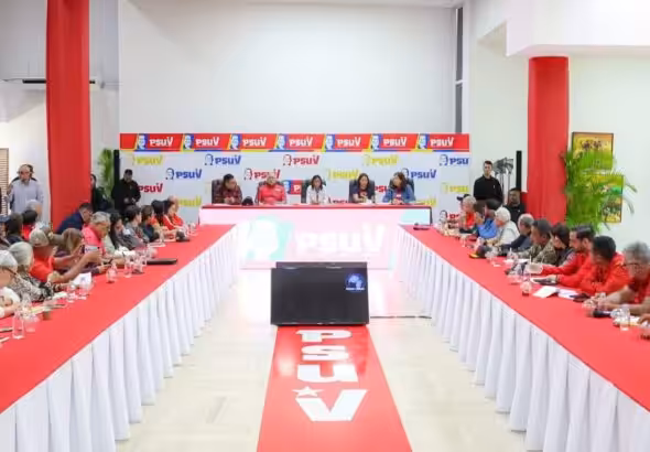 The acting president of Venezuela, Delcy Rodríguez, meets the PSUV leadership to discuss the March 8 popular consultation. Photo: Presidential Press.